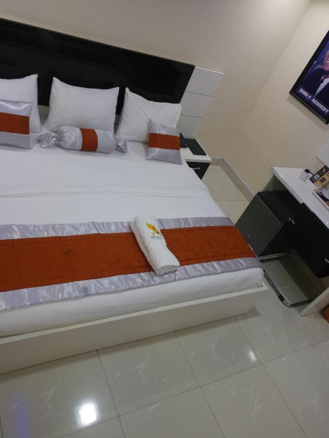 Appleville Suites Ikeja Exterior photo